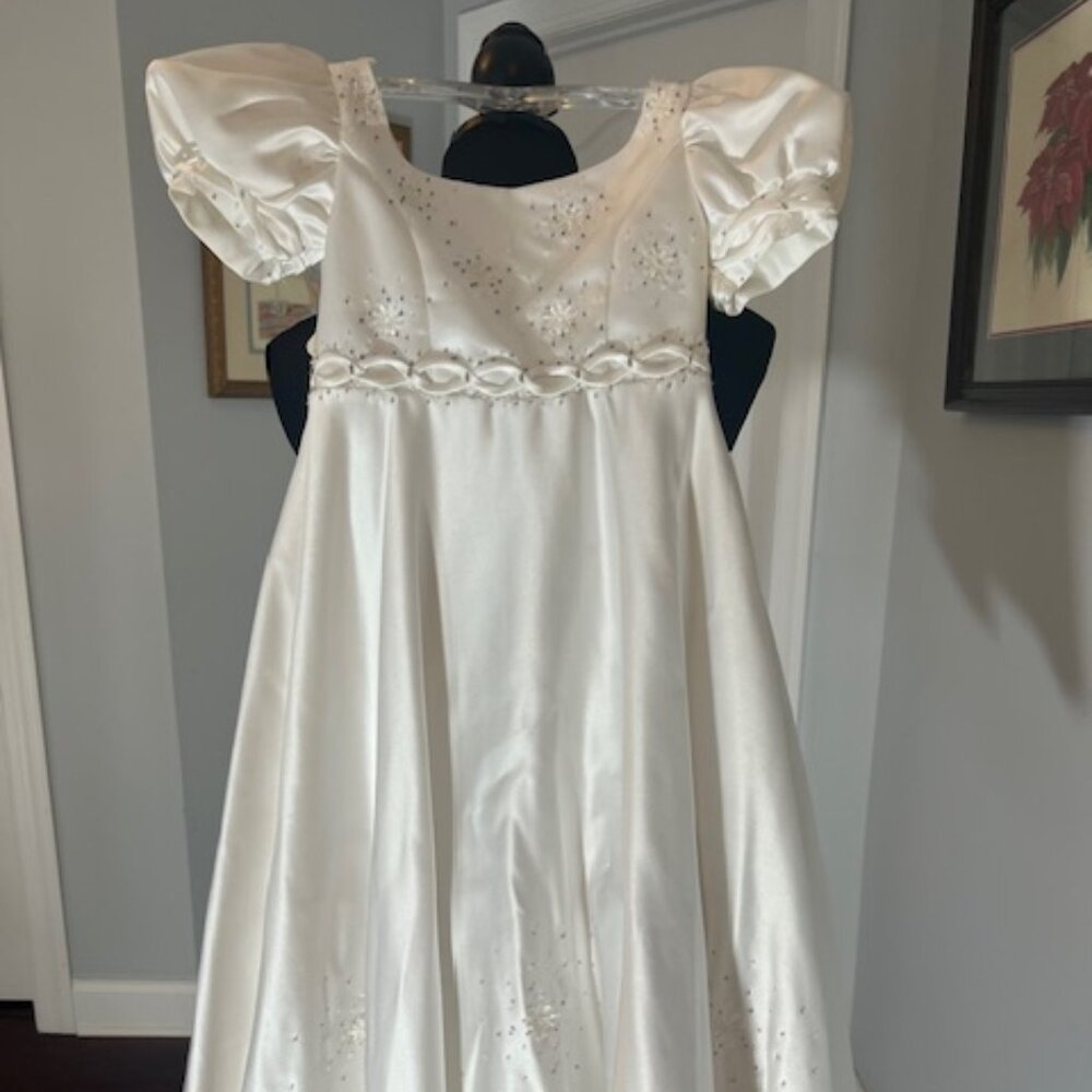 NWT Eden Bridal Flower Girl Dress Satin White Size 4